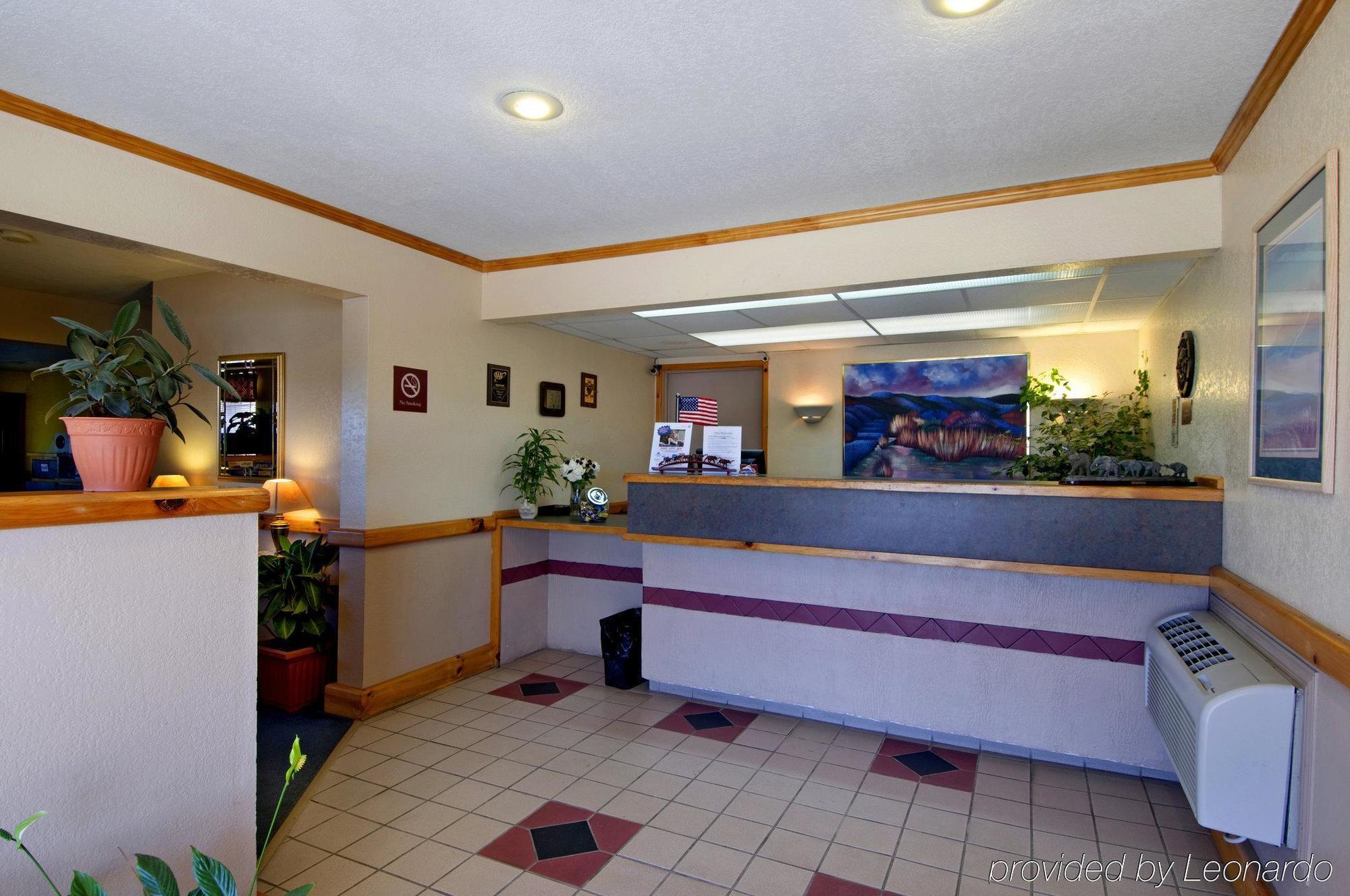 Americas Best Value Inn - Гарден-Сити Интерьер фото