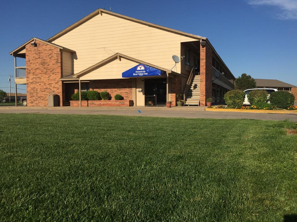 Americas Best Value Inn - Гарден-Сити Экстерьер фото