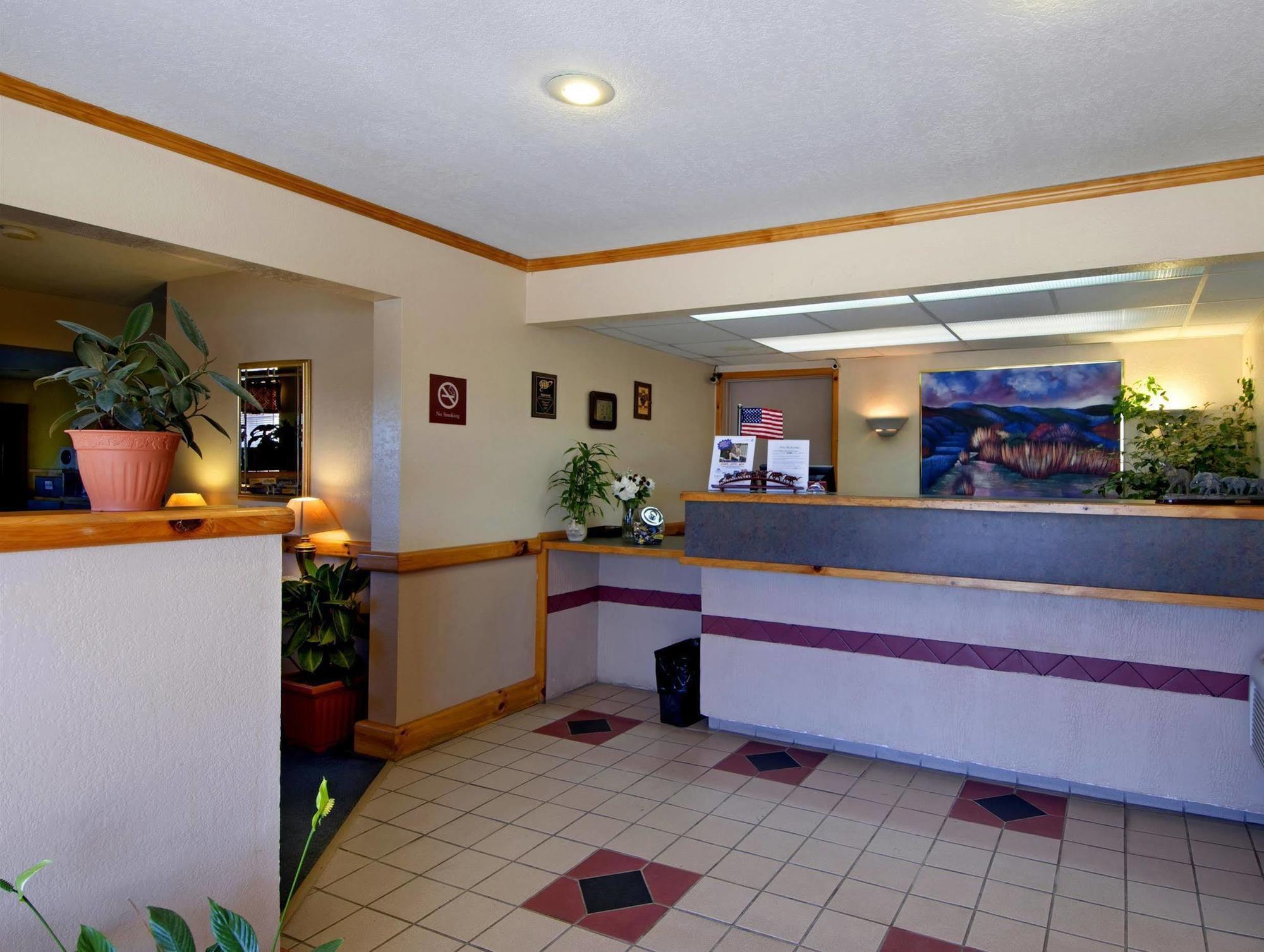 Americas Best Value Inn - Гарден-Сити Экстерьер фото
