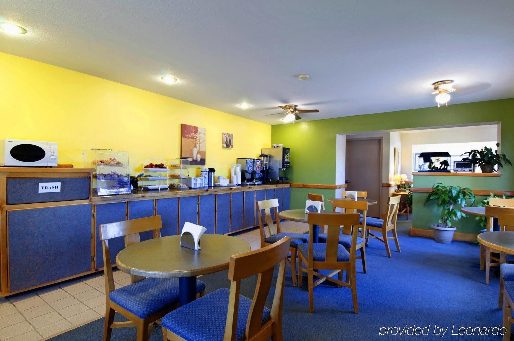 Americas Best Value Inn - Гарден-Сити Ресторан фото